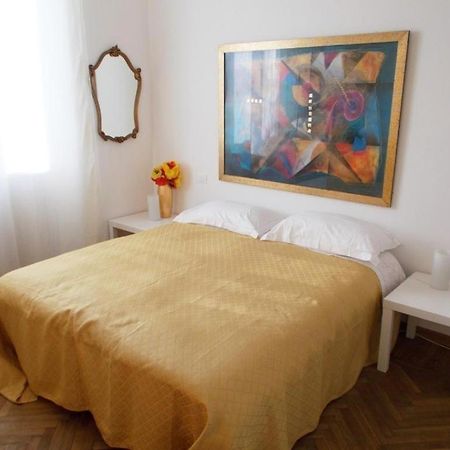 B&B Rossana Carrara Luaran gambar
