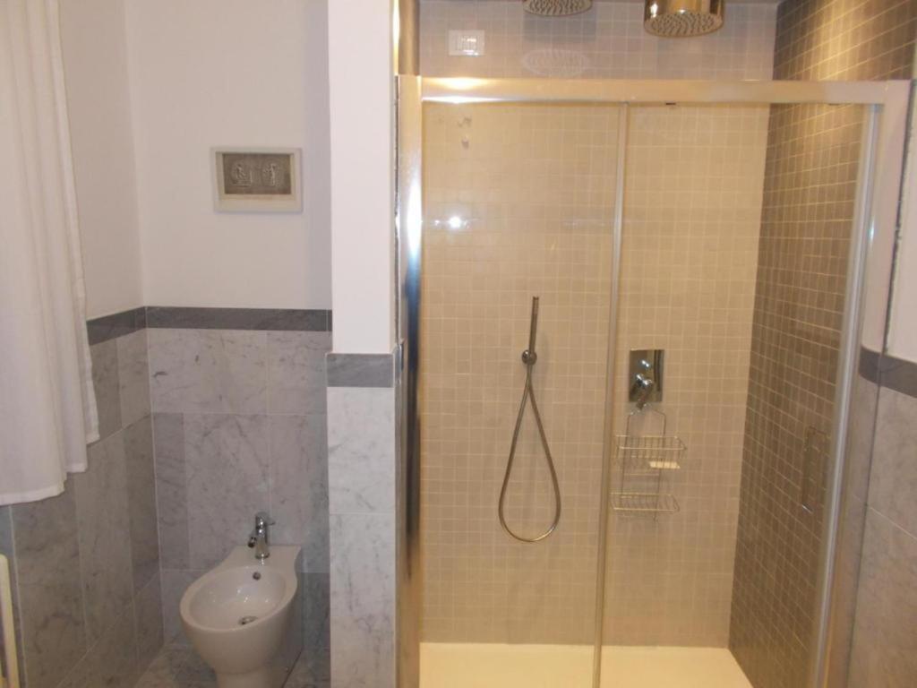 B&B Rossana Carrara Luaran gambar