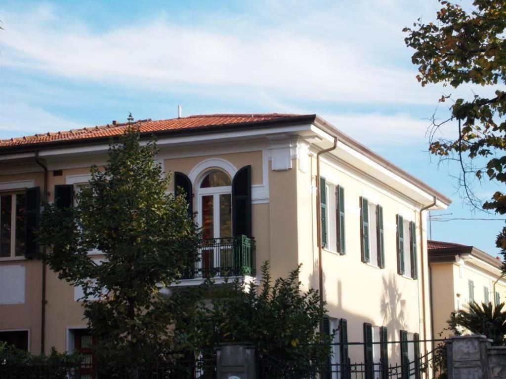 B&B Rossana Carrara Luaran gambar